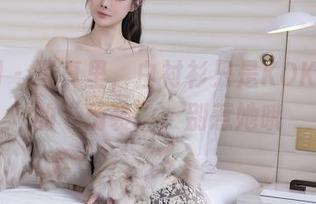秀人网 – 写真里，白衬衫只是KOKO可可的“伪装”，别惹她哦