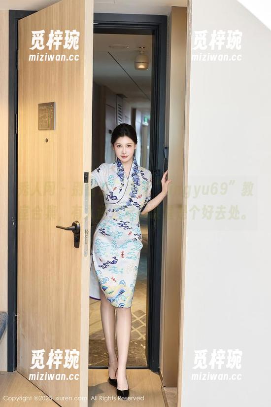 秀人网-lingyu69 秀人网 - 别错过:最新“lingyu69”教室合集,有人还是觉得课堂是个好去处。