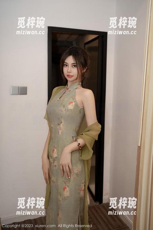 秀人网-何梦兮Stacy 秀人网 - 这种套装,真是难以复制啊!看看何梦兮Stacy的高清图集
