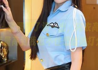 秀人网 – 蕾蕾醒了没一出，内衣高清，照片质量高到我忍不住想给她打分。