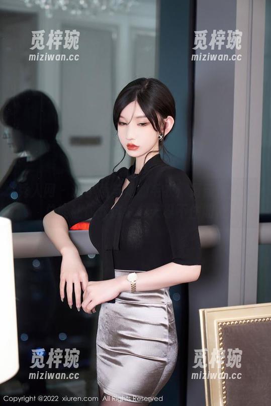 秀人网-谢小蒽 秀人网 - 谢小蒽与她的毛衣:最新作品集总能让你对这个冬天忍不住期待