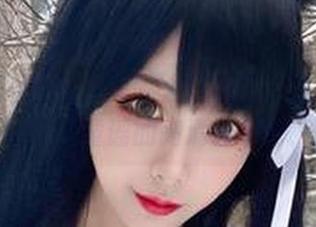 这一身职业装，真的太好玩了。快来看看章鱼小童谣的高清分享吧！