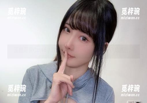 糖果果Candy 当糖果果Candy遇上私房棉袜:不止于穿…你知道的。