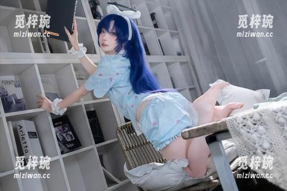 纸悦Etsu_ko 体操服?不,这就是纸悦Etsu_ko在家里的‘逃生服’!作品来了,快看!