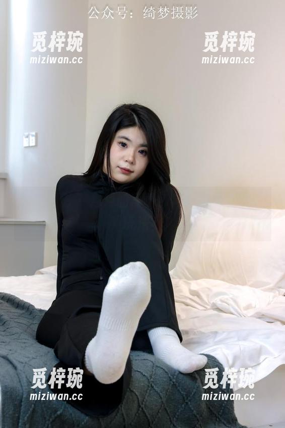 绮梦摄影-月月 绮梦摄影 - 月月的写真,肉丝竟然还有这种玩法?!
