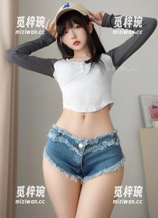 迷之呆梨 看了这张迷之呆梨与连衣裙的图片,我的思绪有点发散…