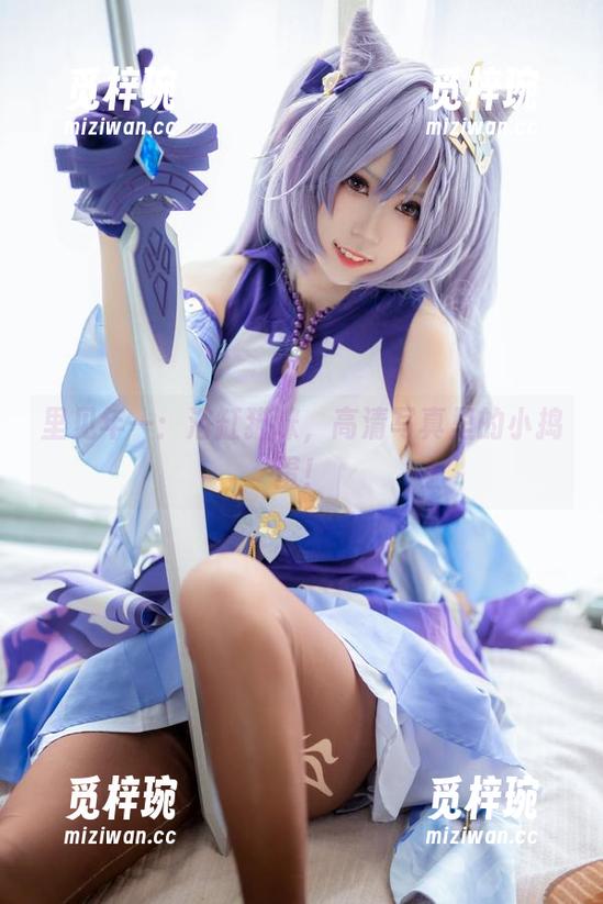 里见年一 里见年一:浴缸猫咪,高清写真里的小捣蛋!