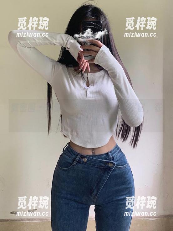 陈佩奇 微密圈 - 陈佩奇,连体衣中的小宇宙,在线高清长草了…