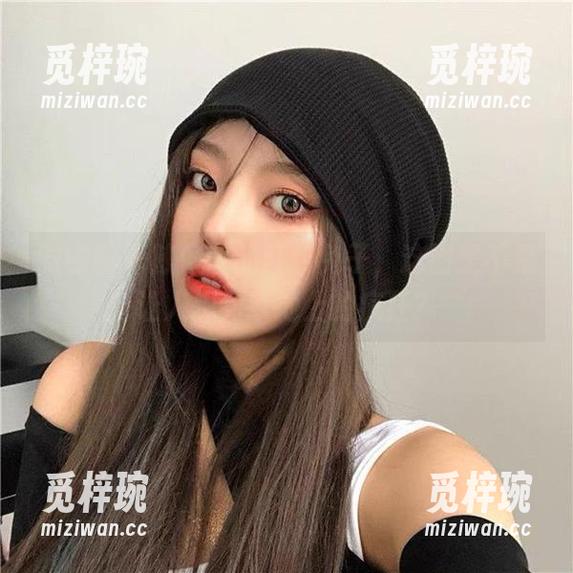 陈佩奇 微密圈 - 陈佩奇的红色兔子,这图是不是让人想到草地上的疯狂?