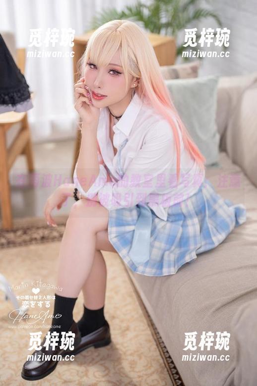 雨波HaneAme 在雨波HaneAme的教室里看写真:注意了,别被吸引到黑板前!