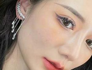 微密圈 – 凭什么无圣光照都这么上镜？黎允熙baby用绿色漏背裙说不出道理的美！
